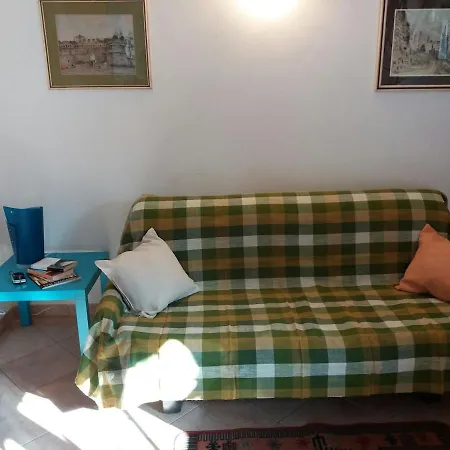 In Spazio Esterno E Posto Auto