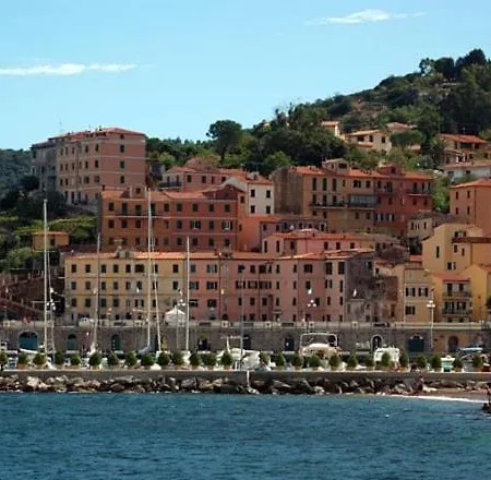 In Spazio Esterno E Posto Auto Casa de Férias Rio dellʼElba