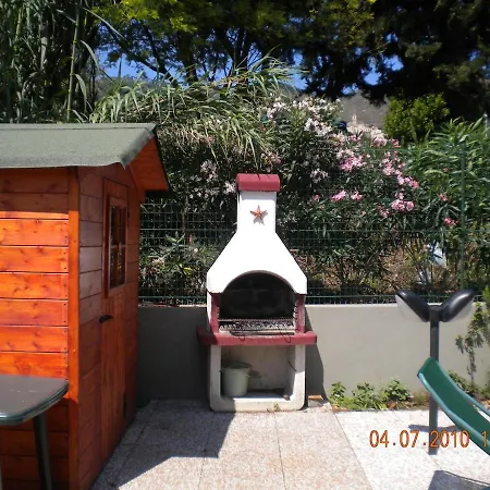 In Spazio Esterno E Posto Auto Rio dellʼElba